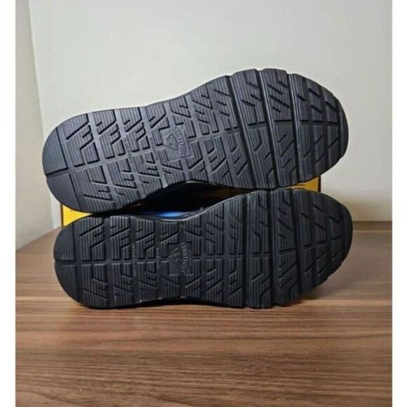 Women's Size: 9 . Leather Soft Toe Shoes . Oil & Slip Resistant . Work & Safety - Picture 6 of 10